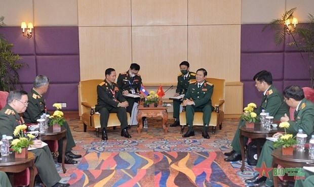 Chief of VPA General Staff meets with Lao, Myanmar counterparts
